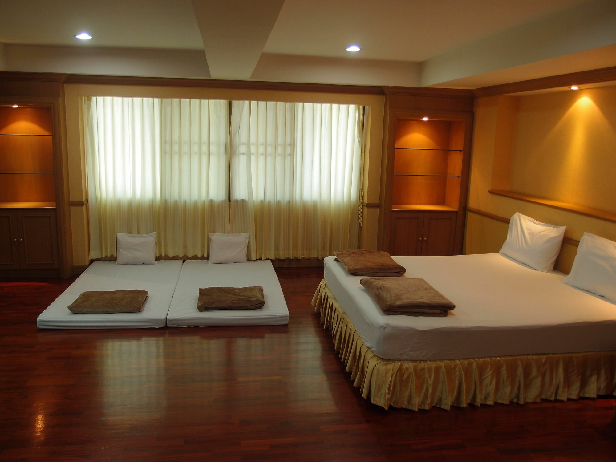 Alameda Suites Hotel Bangkok Ngoại thất bức ảnh